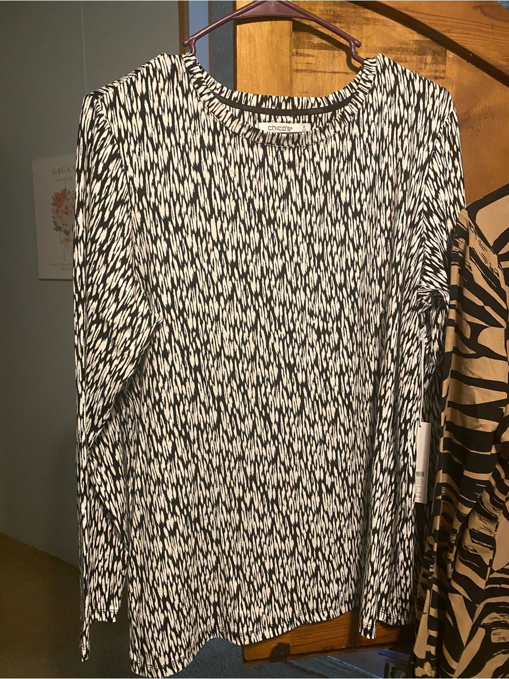 Lot of 4 Chico's NWT Tops Size 2 / Medium Animal Print Tunic Touch of Cool